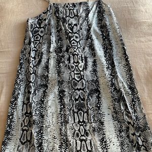 Motel dress with slit!